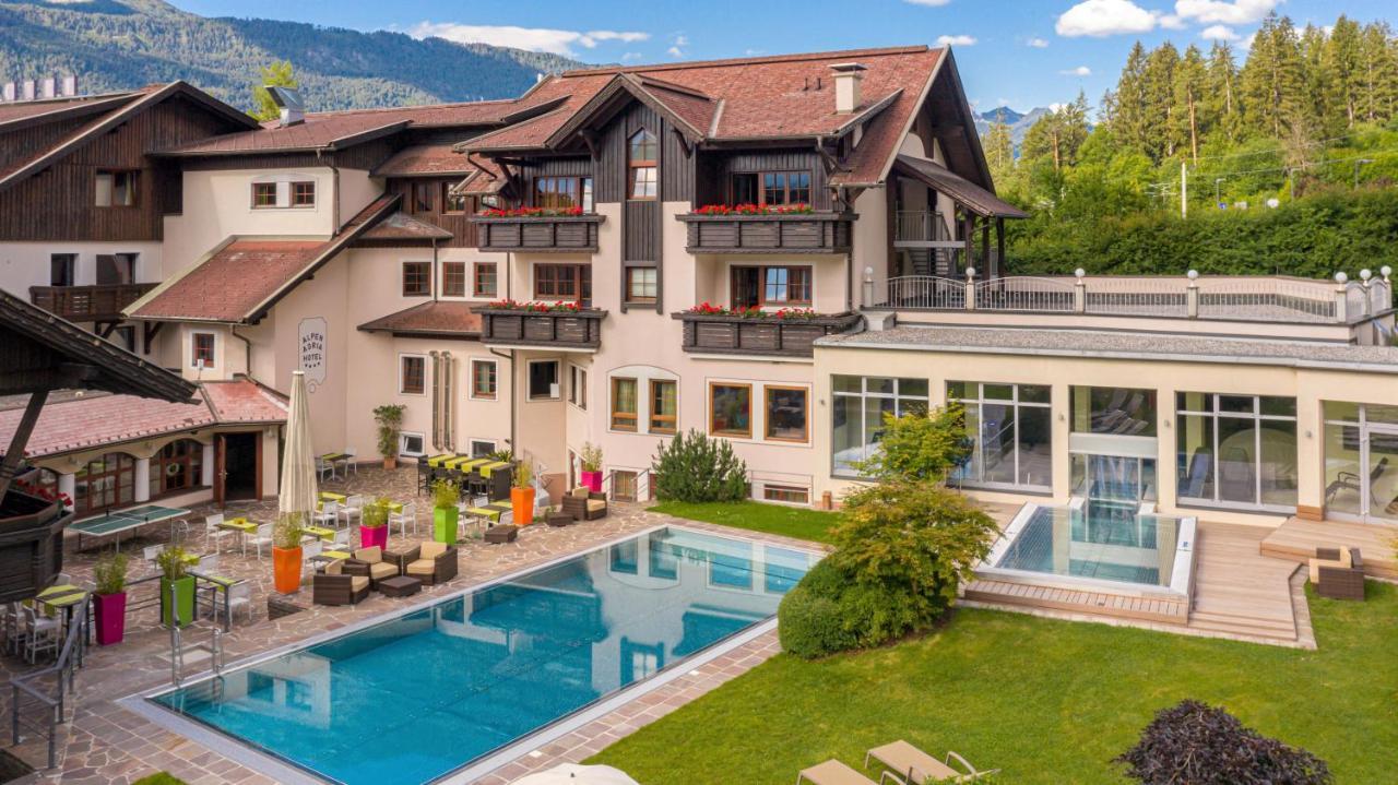 Alpen Adria Hotel & Spa Hermagor-Pressegger See Bagian luar foto