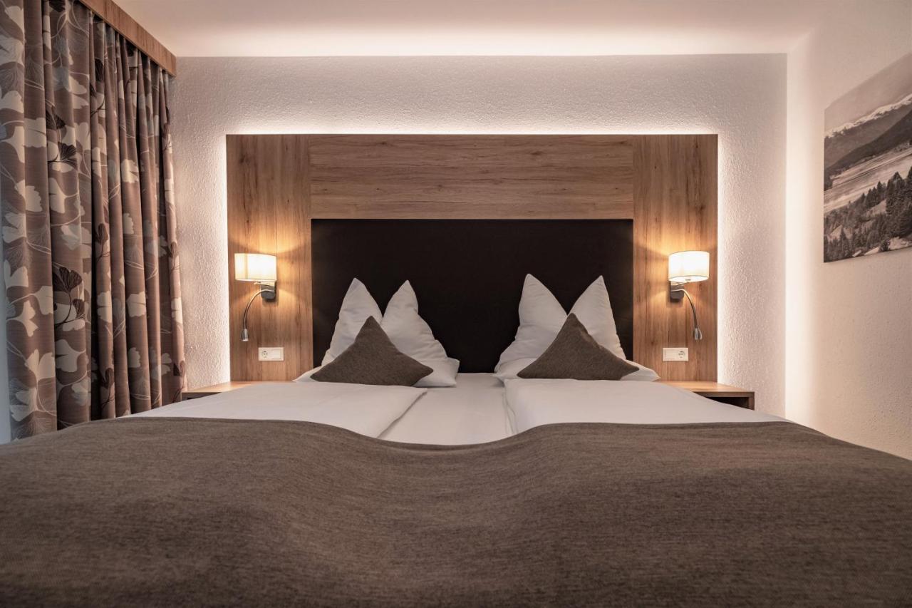Alpen Adria Hotel & Spa Hermagor-Pressegger See Bagian luar foto