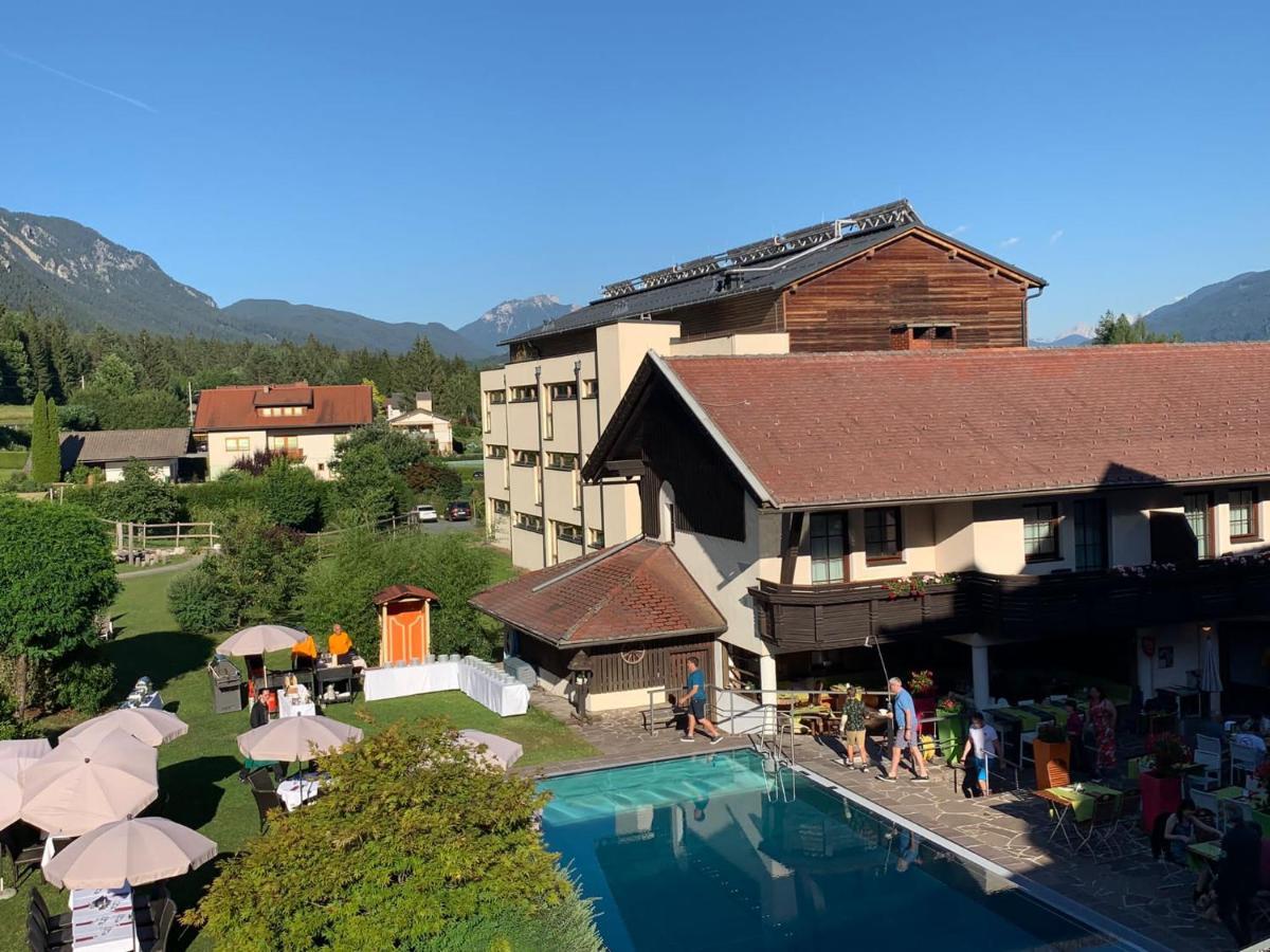 Alpen Adria Hotel & Spa Hermagor-Pressegger See Bagian luar foto