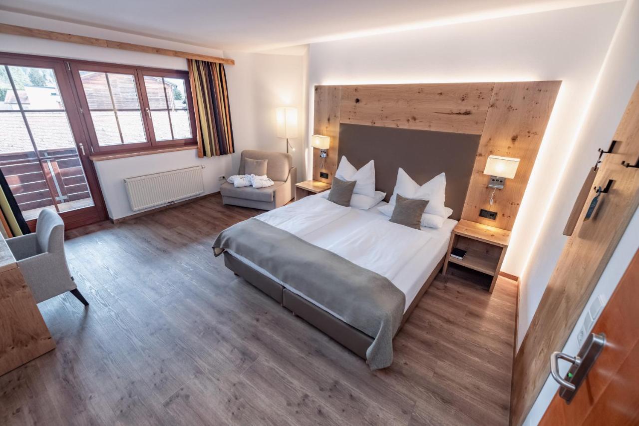 Alpen Adria Hotel & Spa Hermagor-Pressegger See Bagian luar foto