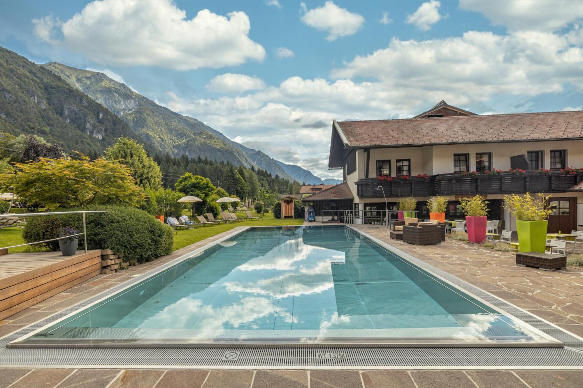 Alpen Adria Hotel & Spa Hermagor-Pressegger See Bagian luar foto
