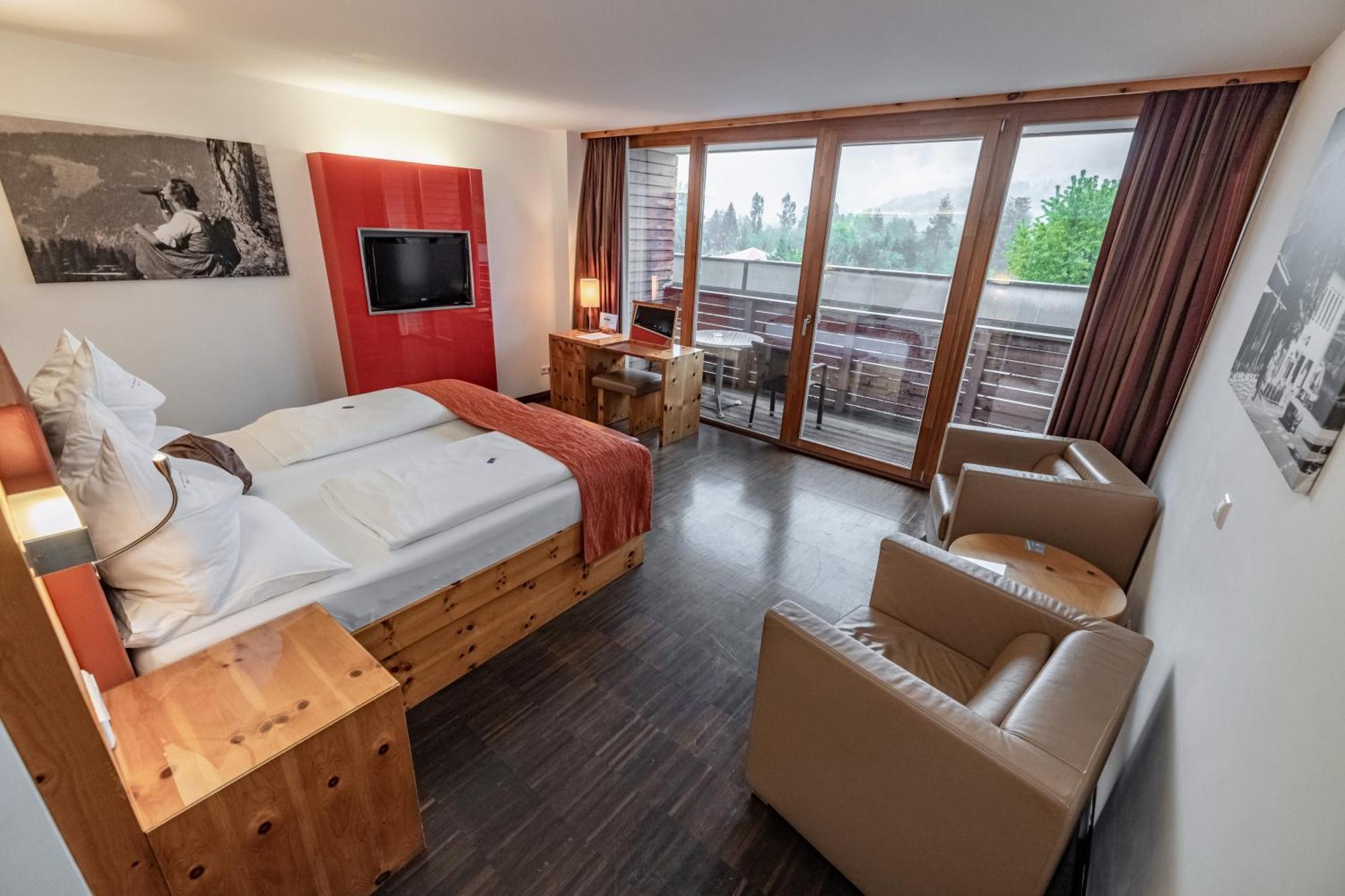 Alpen Adria Hotel & Spa Hermagor-Pressegger See Bagian luar foto