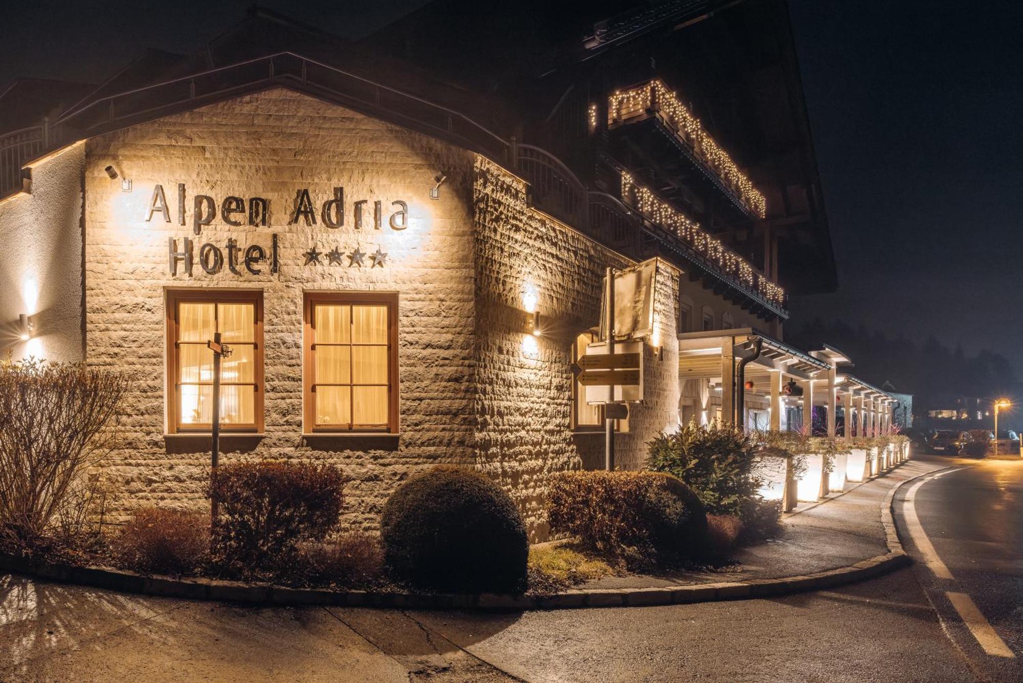 Alpen Adria Hotel & Spa Hermagor-Pressegger See Bagian luar foto
