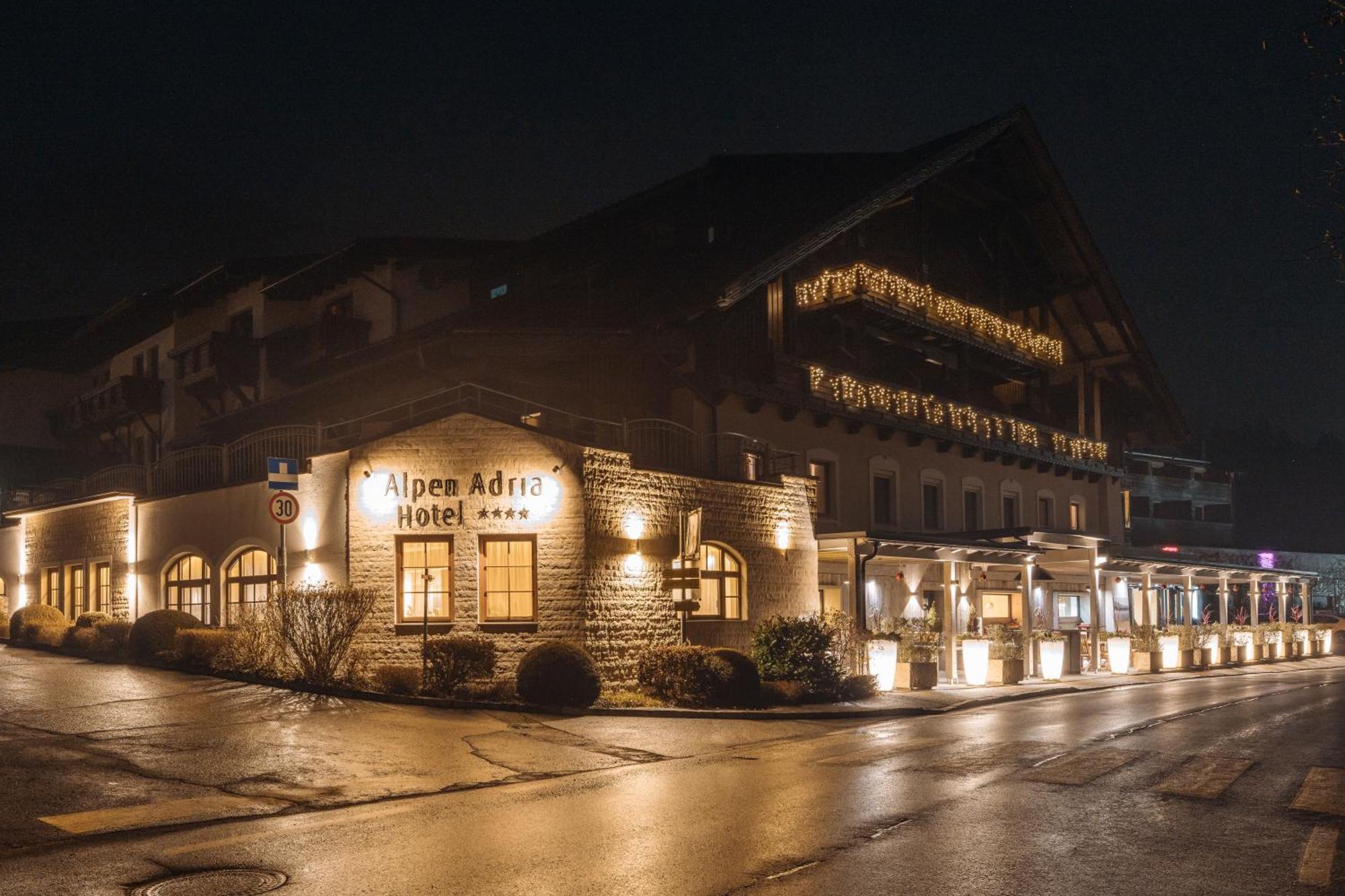 Alpen Adria Hotel & Spa Hermagor-Pressegger See Bagian luar foto