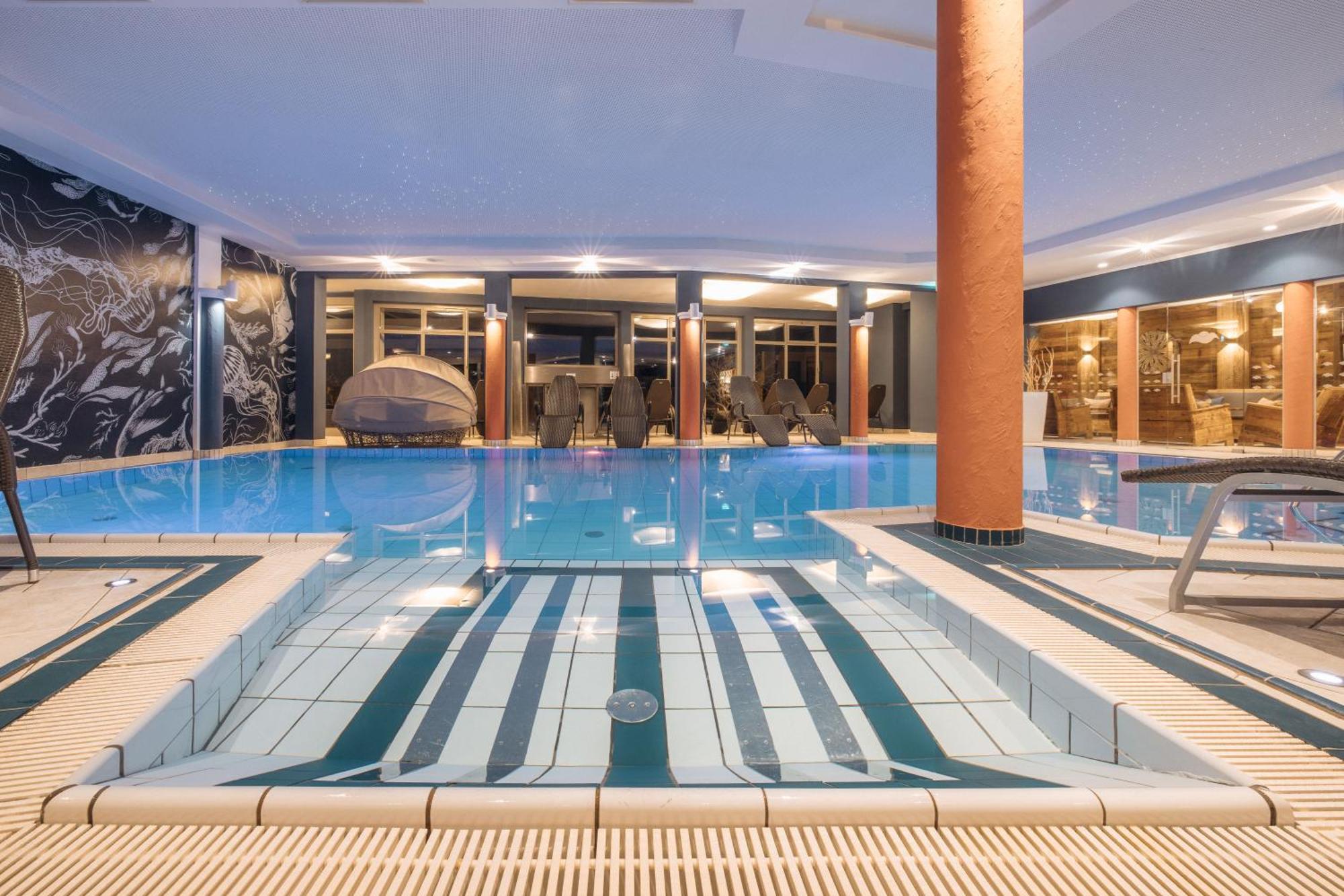 Alpen Adria Hotel & Spa Hermagor-Pressegger See Bagian luar foto