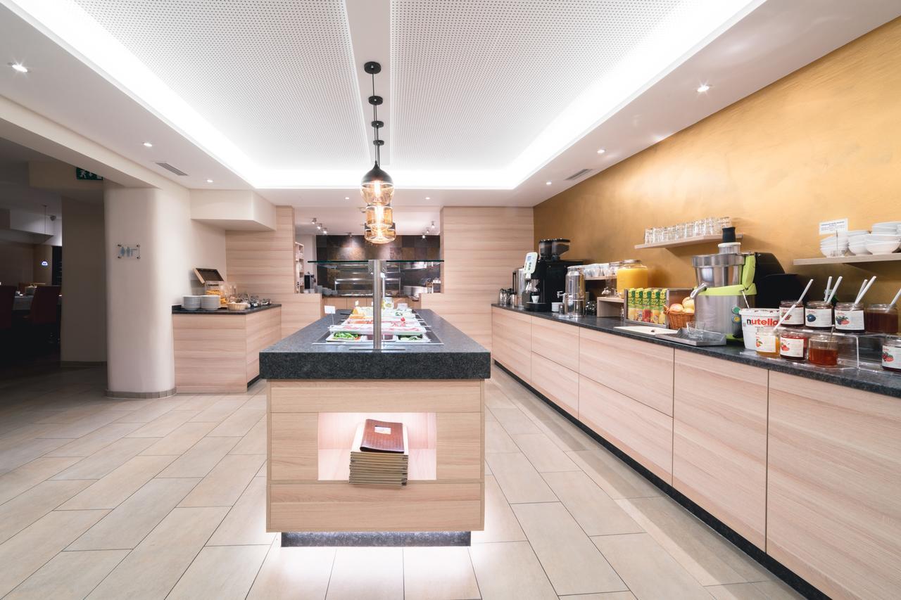 Alpen Adria Hotel & Spa Hermagor-Pressegger See Bagian luar foto