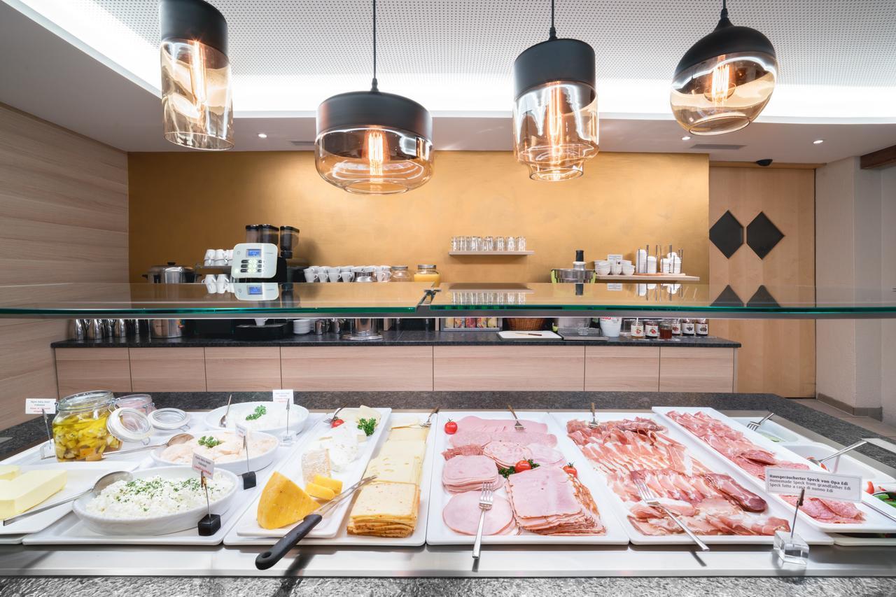 Alpen Adria Hotel & Spa Hermagor-Pressegger See Bagian luar foto